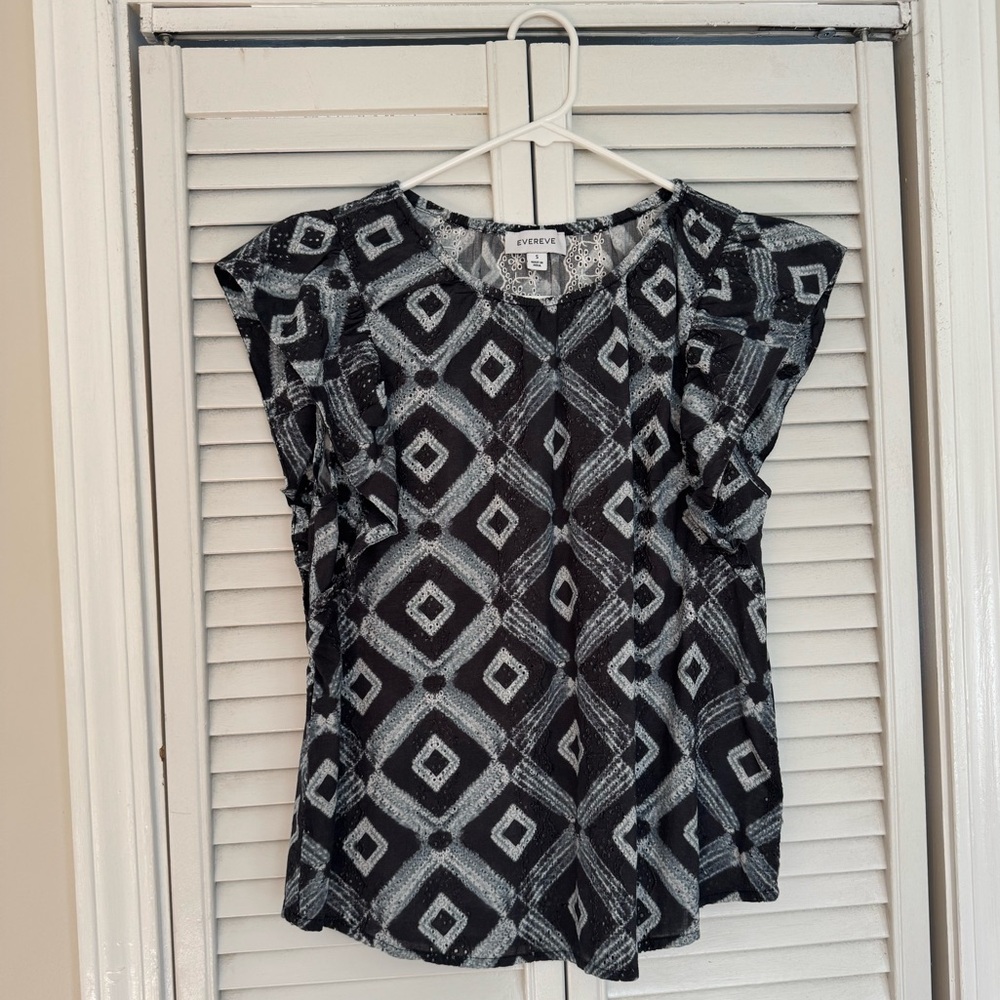 Never worn adorable summer top from Evereve boutique